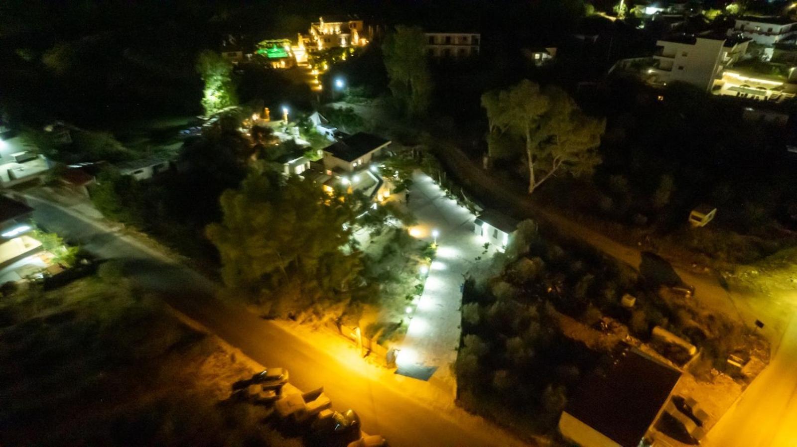 Garden Villa Lake Side & Glamping Ksamil Exterior foto
