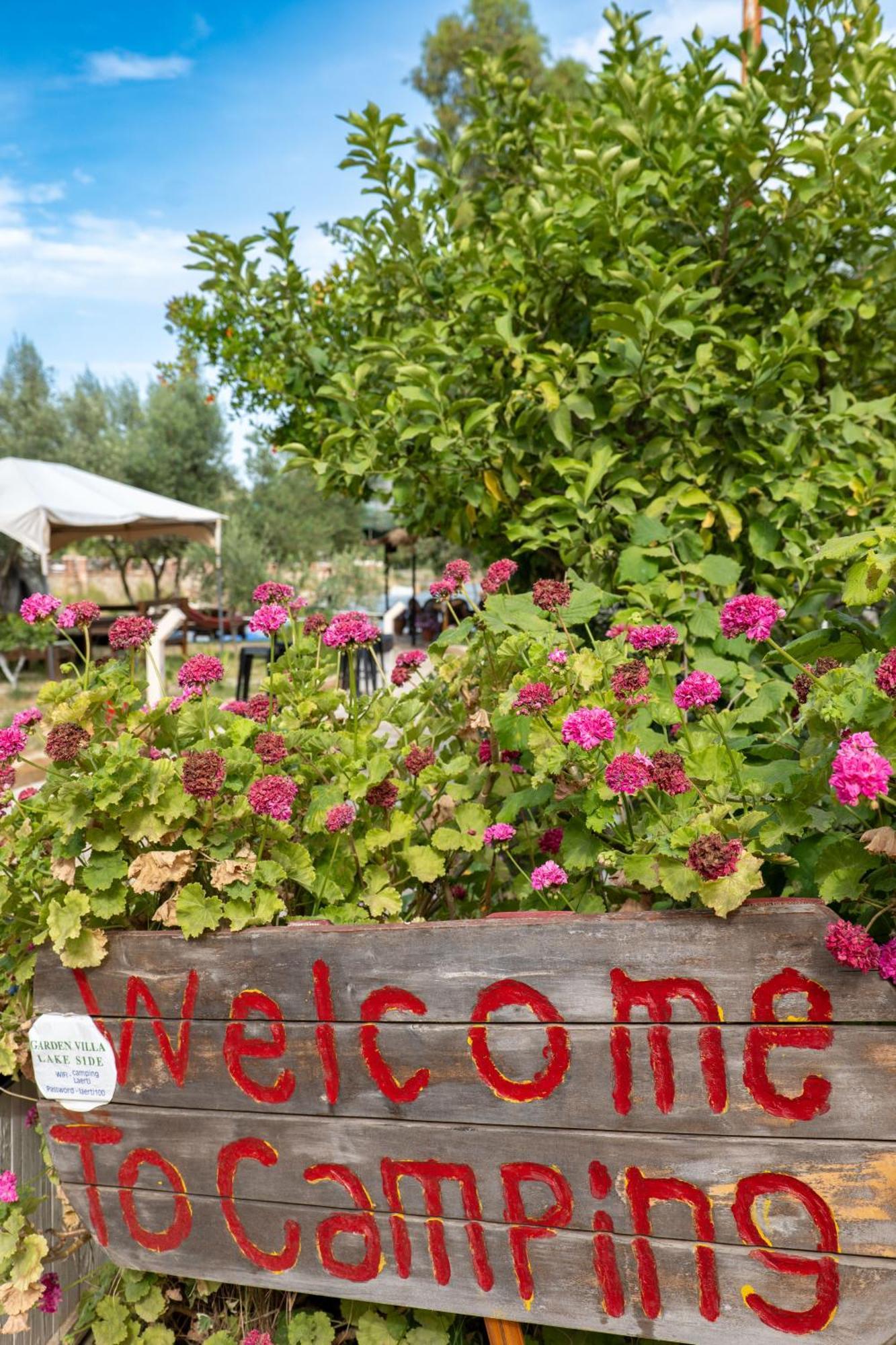 Garden Villa Lake Side & Glamping Ksamil Exterior foto