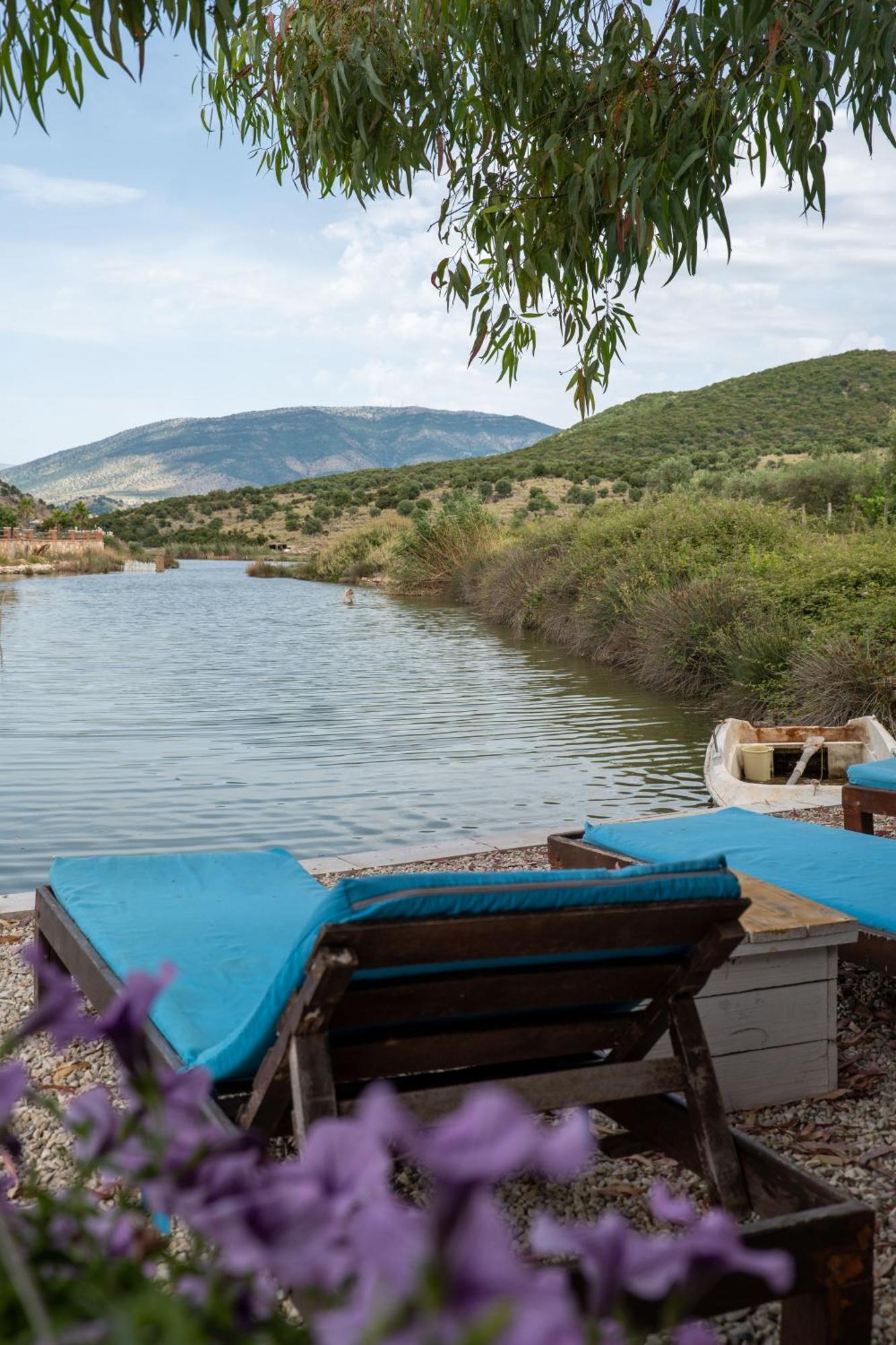 Garden Villa Lake Side & Glamping Ksamil Exterior foto