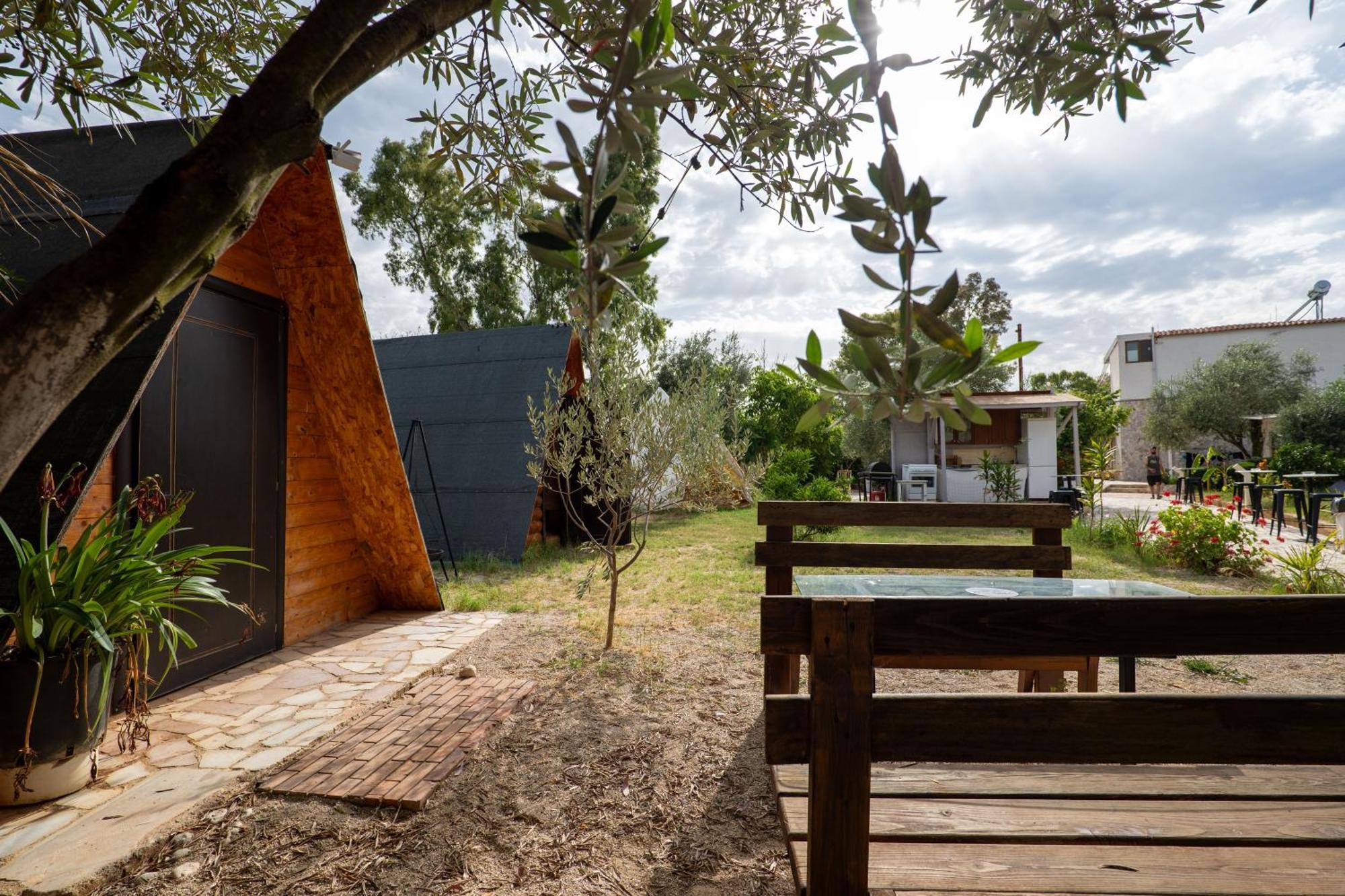 Garden Villa Lake Side & Glamping Ksamil Exterior foto