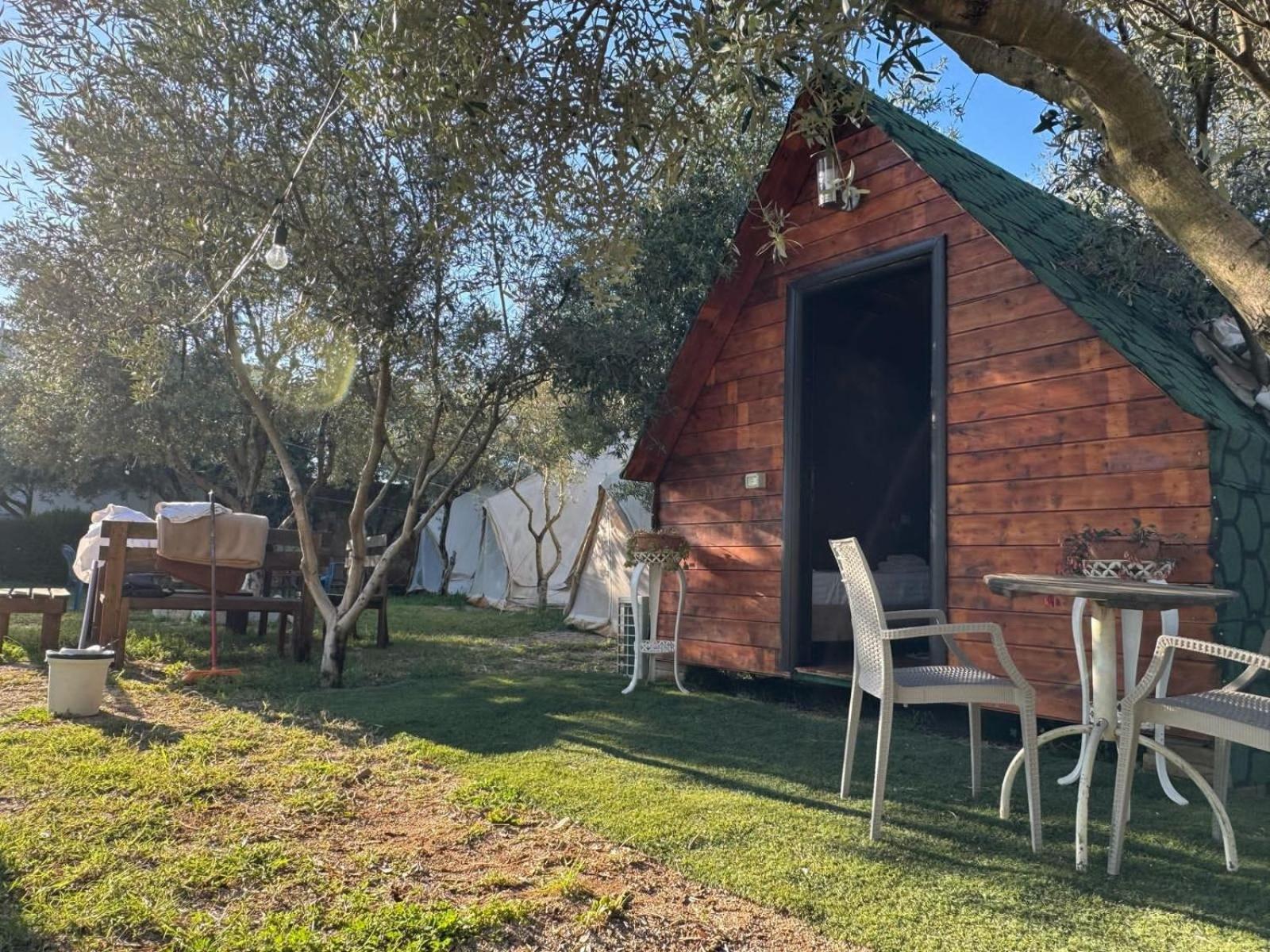 Garden Villa Lake Side & Glamping Ksamil Exterior foto